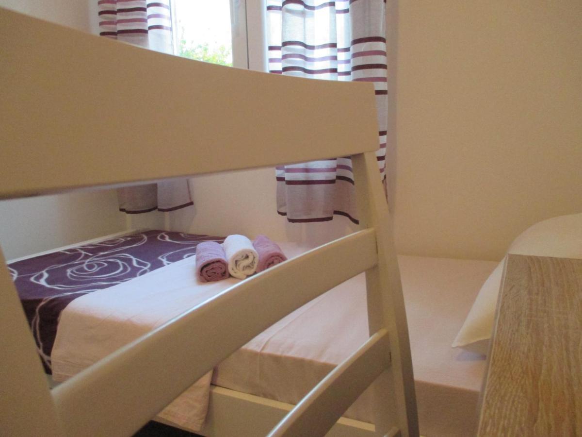 Apartment Near Center,Beach,Bus +Free Parking Zadar Buitenkant foto