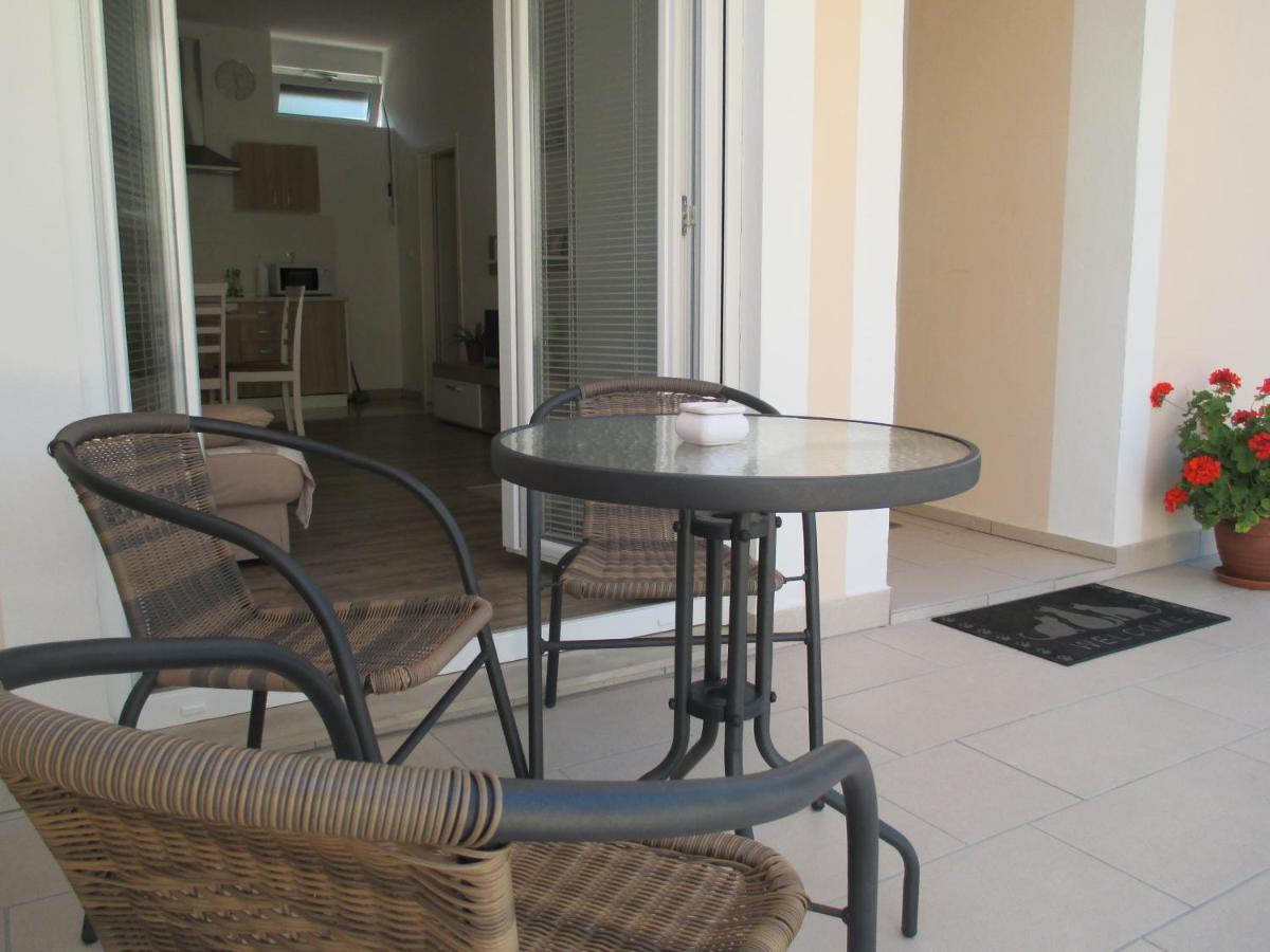 Apartment Near Center,Beach,Bus +Free Parking Zadar Buitenkant foto