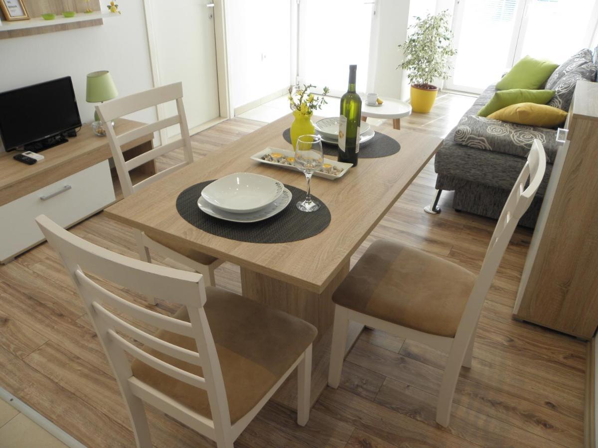 Apartment Near Center,Beach,Bus +Free Parking Zadar Buitenkant foto